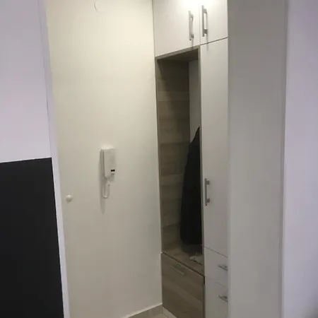 Kristina Free Parking 아파트 *